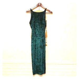 JOE&ELLE EMRALD GREEN VELVET DRESS